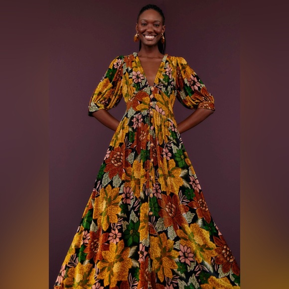 FARM Rio Dresses & Skirts - FARM RIO Garden Velvet Dress
